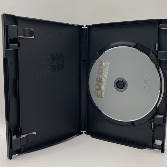 Furry Vengeance (DVD) Summit Inc/Lionsgate Kids & Family Rated PG Widescreen - Picture 3 of 4